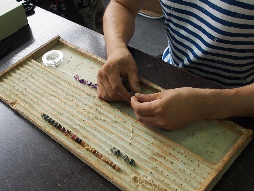 ブレスレット修理　糸替え