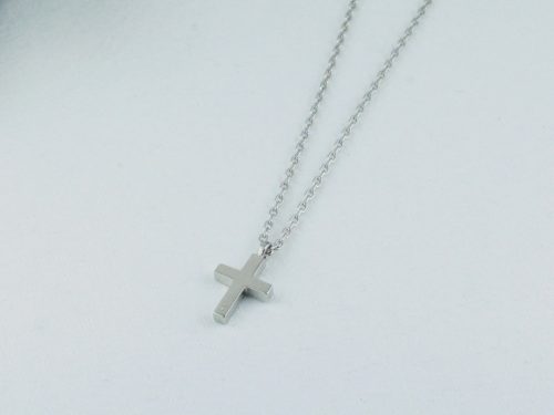 クロスペンダントネックレス 素材：Pt900 ホームページからお問い合わせをいただき、ご希望をお聞きして制作しました。 プラチナ板からの糸鋸で切り出し。 シンプルなクロスですが、刻印「Y」が打刻されています。 プレゼントにされたそうです。 福島県のお客様