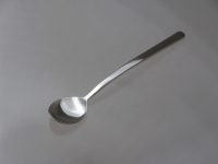 銀のスプーン 素材：Silver 誕生祝に制作させていただきました。 地金からの鍛造作りです。 裏側には刻印を入れてます。 大阪府のお客様