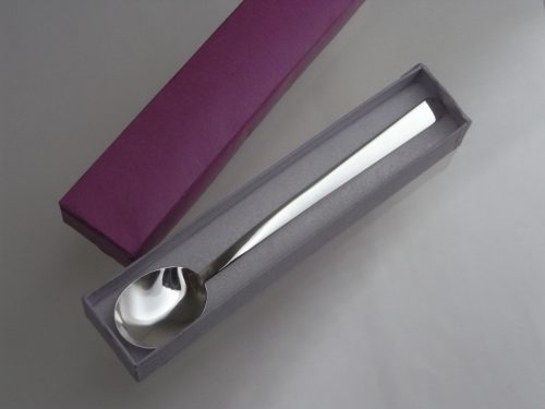 銀のスプーン 素材：Silver 誕生祝に制作させていただきました。 地金からの鍛造作りです。 大阪府のお客様