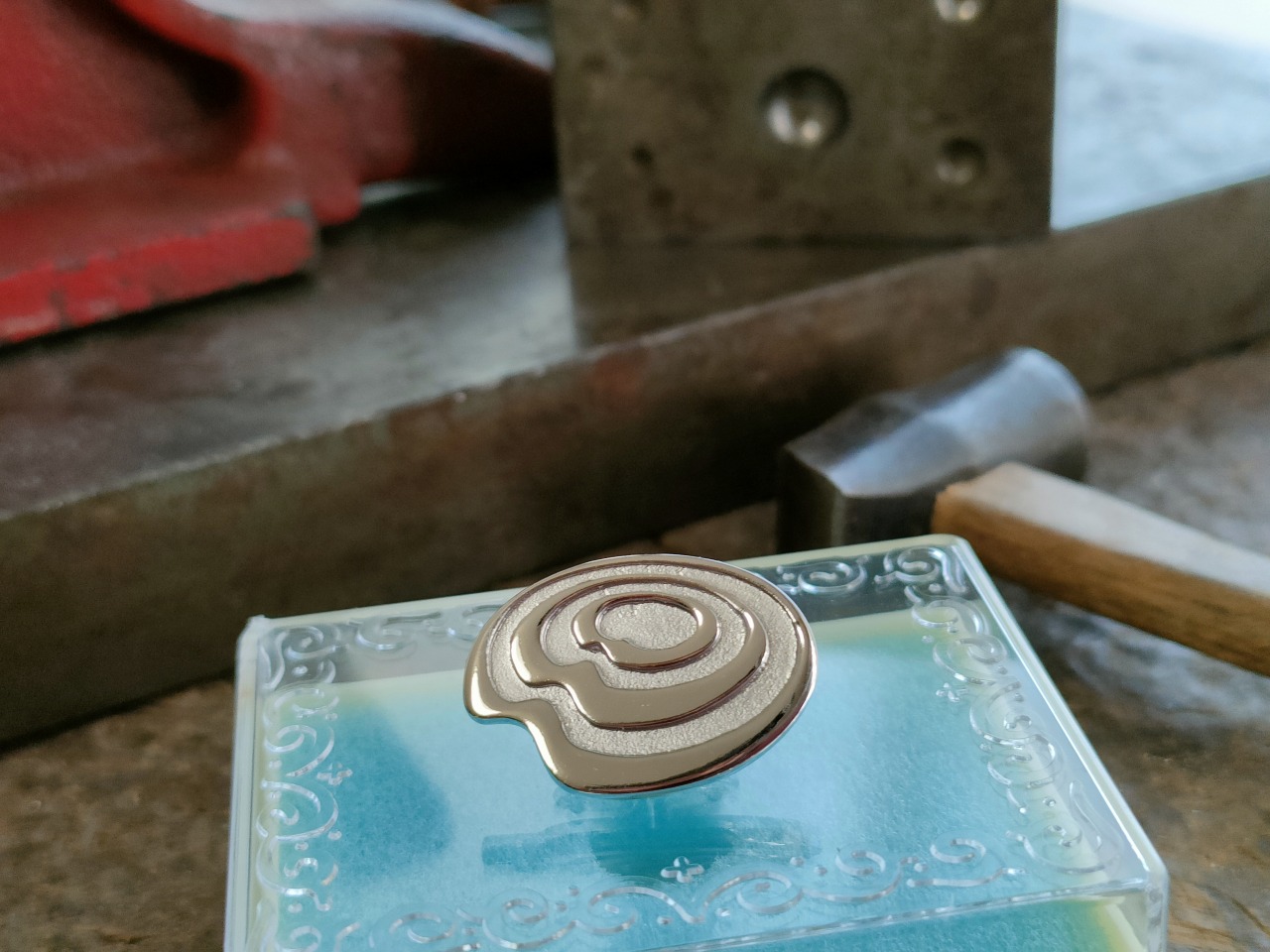 大阪工芸協会に入会しました。